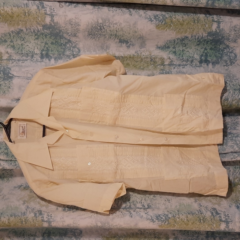 Cream button up Vintage Cuban style 1970's,  scarface style